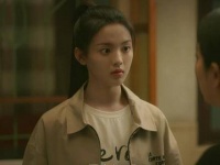 昔日她有多向往，如今便有多嫌弃