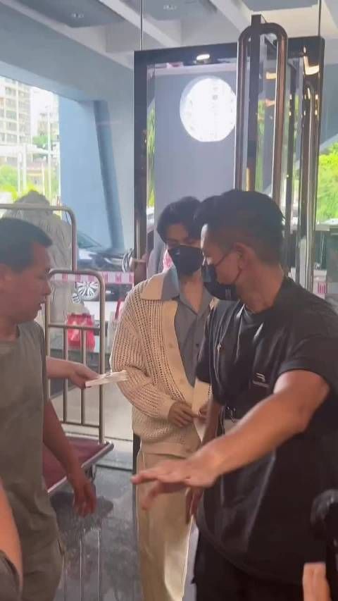 我到底当时在哪里鬼混 来厦门的时候怎么还收信