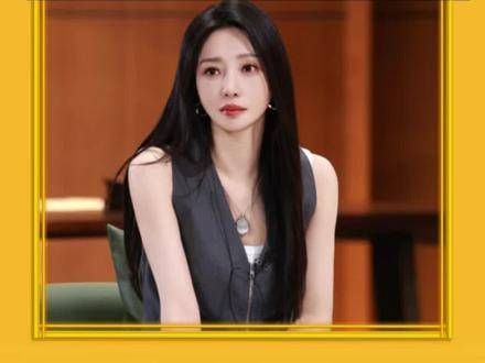时代追上了柳岩，当一位女性拿起麦克风，她的声音就不再只属于自己
