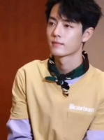 怎么会有这么漂亮的男孩子，战战一害羞，全世界都亮了～xz