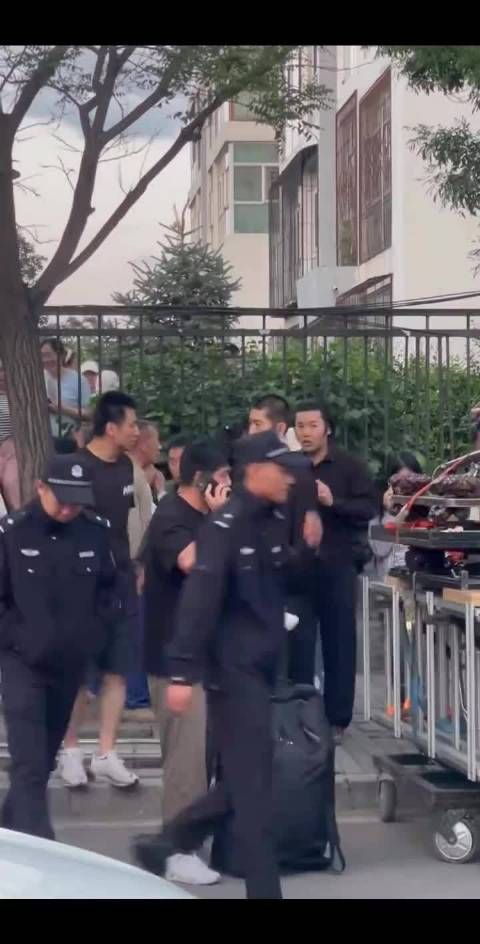 张翰寸头造型获赞，清爽形象颠覆以往