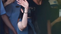 迪丽热巴长沙发出路透️ 起落平安，期待明天直播