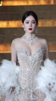 娜扎VOGUE红毯现场，刚过30岁的美神娜扎