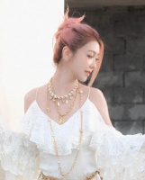 薛凯琪40岁冻龄背后：2.3亿债务与36公斤体重的生死较量