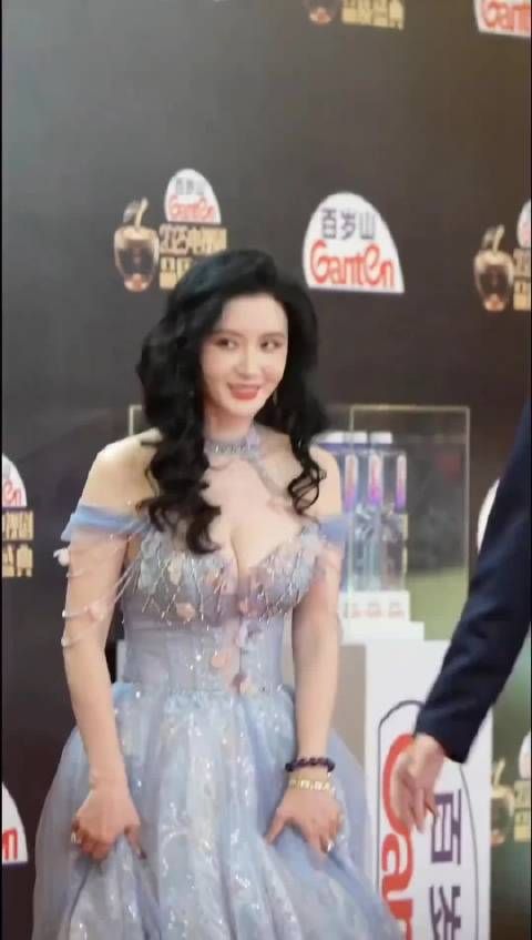 张萌怎么辣么大啊
