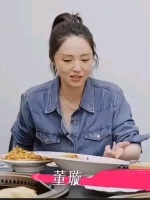 董璇张维伊新婚分居，因女儿不与继父同住引争议