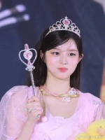 什么时候能给小蛋糕的舞台也来这种级别的妆造