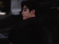 侯明昊这到底是什么绝世大帅哥，真的每看一遍都会心动