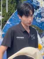 胡一天终于进组了，跟田曦薇cp感蛮强的哇！路透直拍