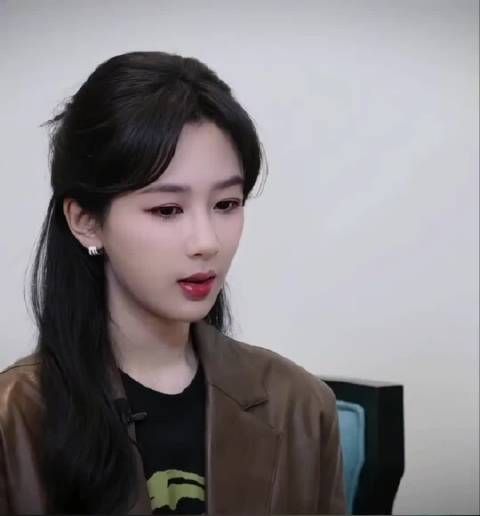 杨紫谈女性事业与人生平衡