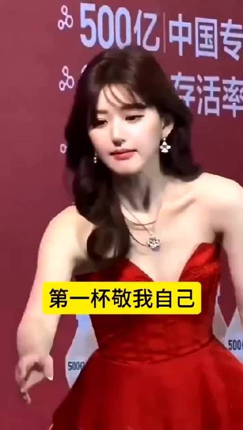 把我笑到缺氧！虞书欣赵露思闯祸合集，小心翼翼的样子可爱到犯规