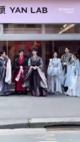 颜安回应发博补合照,思念之意满满,欠的笛子舞快给安排上呀!
