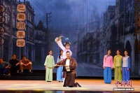 粤曲音乐剧《粉墨芳华》首演 聚焦岭南戏台人生百态