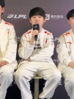 Q：今天与老队友Zhuo交手之前有没有和他交流些什么？