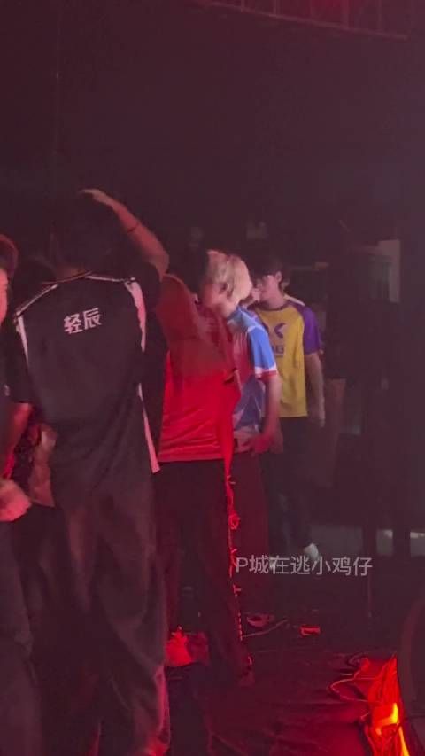 不用打歼灭的孩子们排排队下班啦