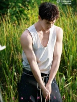 李昀锐可否演一部种田文小说男主，懂的人自懂 这肌肉线条，太伟大了