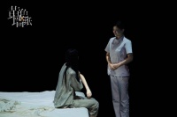话剧《黄色墙纸》杭州首演，这群年轻人带领观众感悟百年经典的当代回响