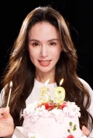 59岁李若彤晒生日视频：“做真正喜欢的事情，年龄只是数字，状态才是答案”，72岁赵雅芝送祝福