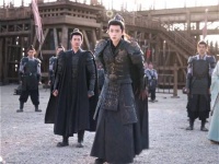 周也丞磊新剧冷战互相关怀