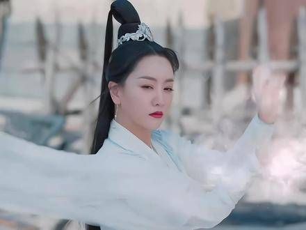 好久没见到这样的群戏场面了，终于不再是孤军奋战！