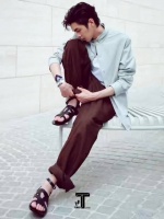 张若昀沙滩指挥海浪爆改文艺风