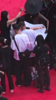 迪丽热巴W盛典红毯亮相，605天后再现女王风采