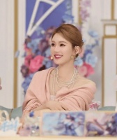 赵露思回应微博注销：再也不会有人说我买热搜