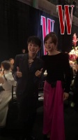 孙俪与周深合影向女儿炫耀，女儿为铁杆生米