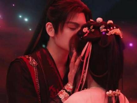 比起亲吻，额头的轻触更令人心跳加速！ 慕子期凌妙妙 丁禹兮