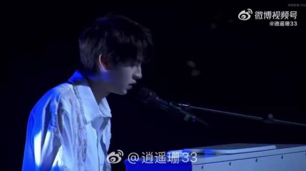哇唧唧哇训练生毕业战燃爆全场，原野张嘉元空降助力