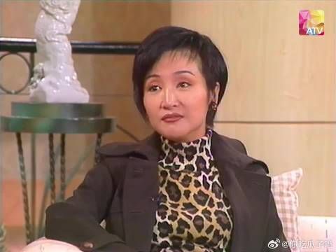 谢霆锋妈妈狄波拉表示不后悔自己与谢贤的婚姻,也不后悔离婚