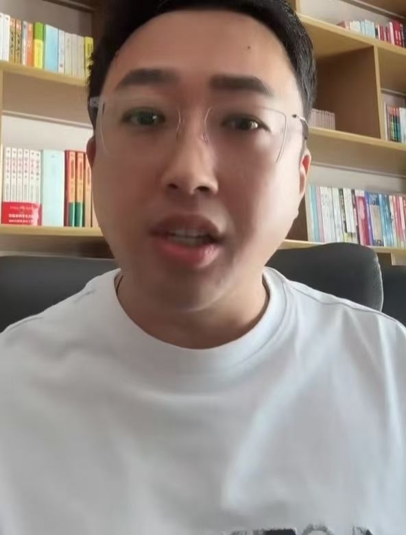 独家解读：“小三”标签随意贴？私密照曝光无责？—许凯事件背后的法律与道德拷问