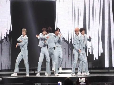 NCT_WISH亮相TIMA音乐大赏,冬季造型引热议