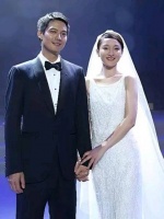 周迅高圣远闪婚后因300万借款起争执,2020年官宣离婚