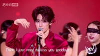张真源《KISS YOU GOODBYE》SOLO 啊啊啊此男太勾人了红西装舞台表现力好性感