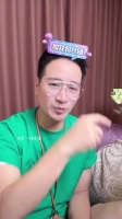 何晟铭祝于正心想事成,称其喜欢折腾为公司和艺人