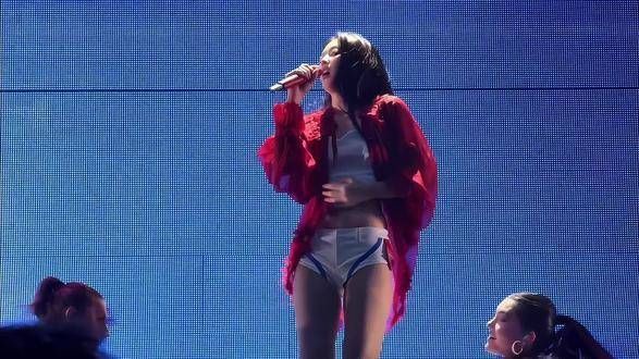 Jennie巴黎场直拍来啦！