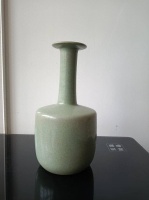 汝窑天青釉盘口瓶：雨过天青处的千古绝唱