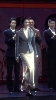 好多人说关晓彤穿衣服不性感 因为她一身正气