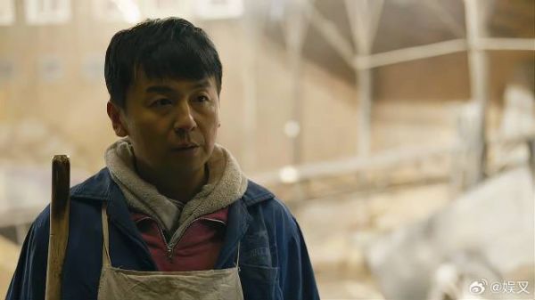 雷佳音背后学女领导,谁料被抓正着,下秒搞笑了
