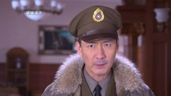 如何打败燕双鹰?唯一的办法就是关掉电视机