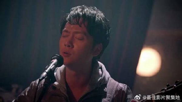 姑娘直接闯进前男友家里,根本不管家里有没有人