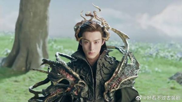大强为了不再失去小兰花，重披战甲，与太岁同归于尽！