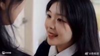 我就说嘛长得矮也有优点