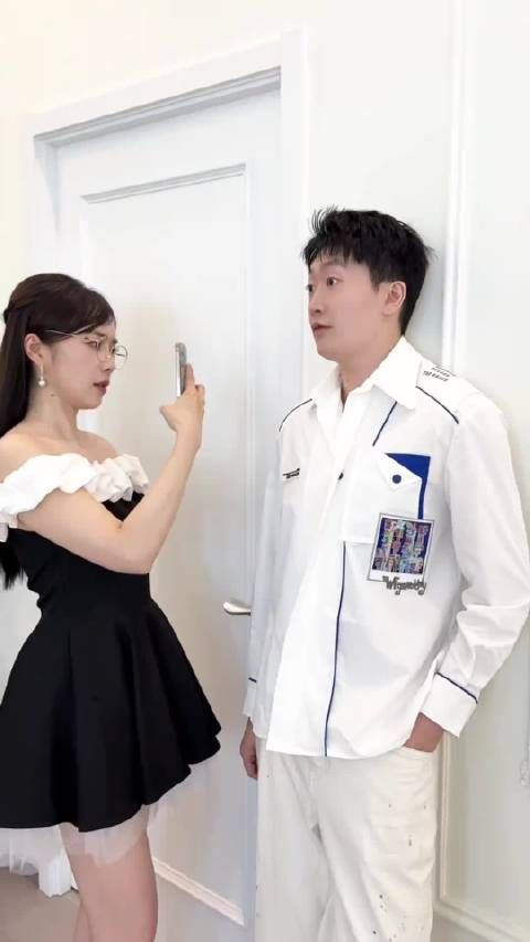 起猛了，怎么管哥变成李现了 cr. 管泽元dy