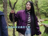 别小瞧姐姐弟弟们的胜负欲！在看与上演爆笑互怼现场，丁真谭维维对抗路姐弟