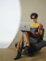 展轩ELLEMEN新青年封面预告，这个视频还蛮有意思的！嘴角都有戏