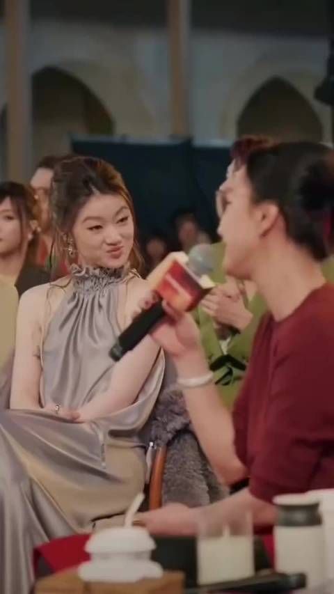 周迅即兴演唱惊艳单依纯，两人互动尽显惺惺相惜
