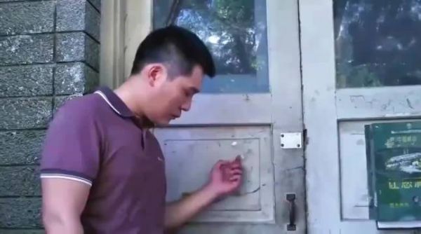 永不回头:警探脑子太灵光了,竟瞬间抓住凶手,真是厉害!