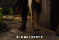 烈日暴晒下的惨剧：男子皮肉竟被晒脱落电影正当夏电影推荐影视片段